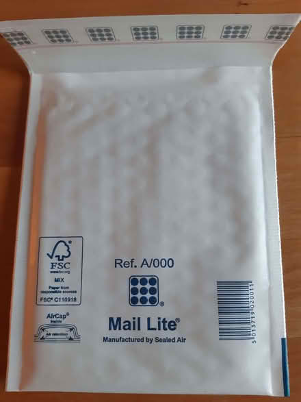 Photo of free A box of A/000 padded envelopes (11cm x 16cm) (Davidson's Mains EH4) #1