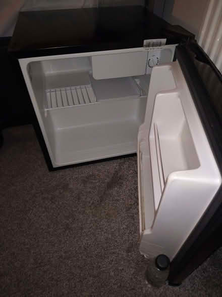 Photo of free Russell hobbs mini fridge (Tring HP23) #2