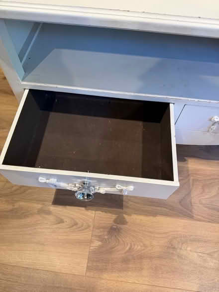Photo of free White tv unit / cabinet (Caterham on the Hill CR3) #2