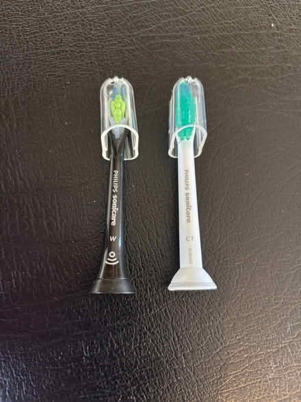 Photo of free Philips sonic toothbrush heads (Walton S42) #2