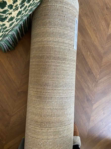 Photo of free White Rug 133x195 cm (Croydon SE25) #2