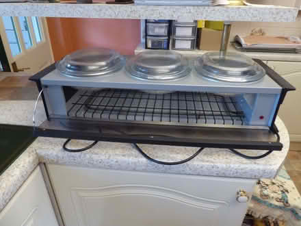 Photo of free Hostess food and plate warmer (Stirchley B30) #2