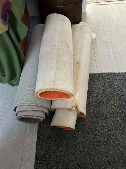 Photo of free hall carpet and underlay. (Twickenham TW2) #3
