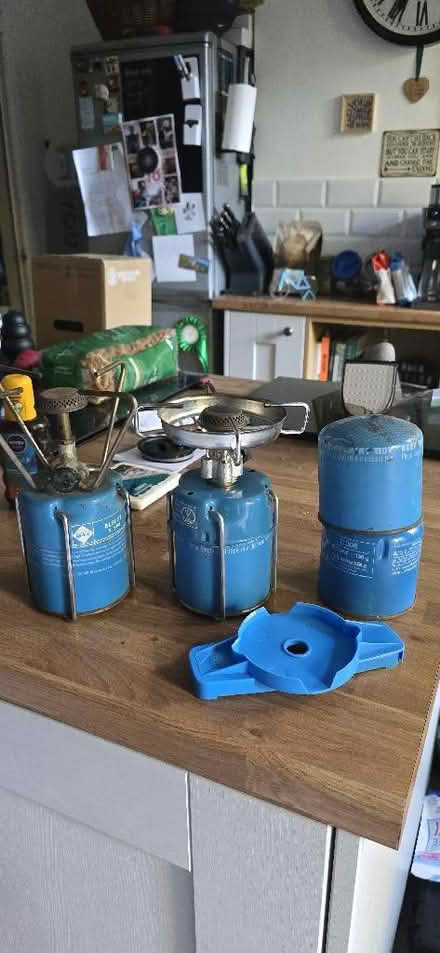 Photo of free Gas canisters, 2 full, 1 part and 1 empty with 2 burners (Dronfield S18) #1