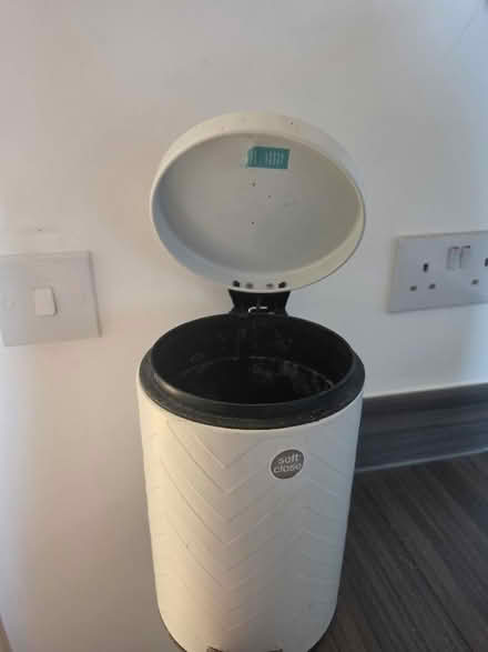 Photo of free Small Bathroom Pedal Bin (Ebley GL10) #2