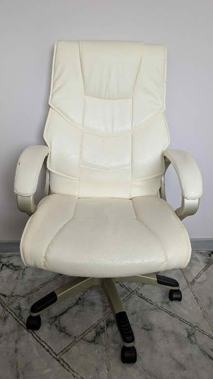 Photo of free High-Back Executive Office Chair – Cream Faux Leather (Skerton LA1) #1