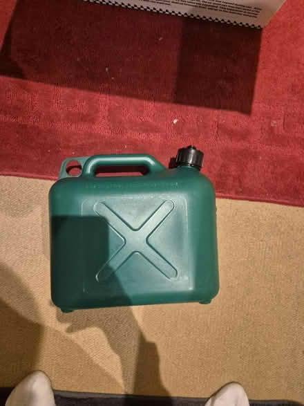 Photo of free Petrol can + lots of items (Tooting) #1