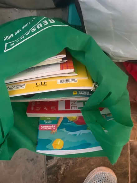 Photo of free French school books (France) (Cabbagetown) #2