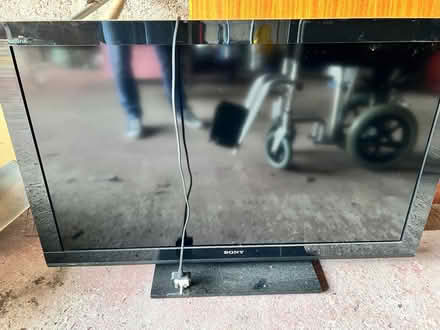 Photo of free Sony Bravia tv (Cleghorn ML11) #1