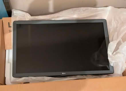 Photo of free LG 24" Smart TV (Clissold N16) #1