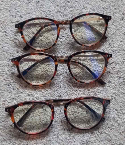 Photo of free Three pairs of reading glasses strength 2.5 (Kents Bank LA11) #1