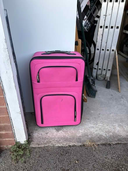 Photo of free Pink Suitcase (DE757TL) #1