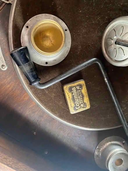 Photo of free wind up record player (Walton on the Hill L20) #2