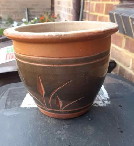 Photo of free Ceramic garden pot (Shirley CR0) #1