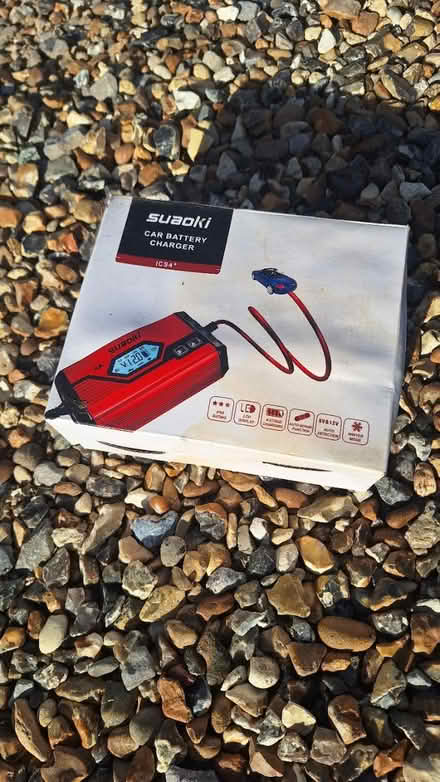 Photo of free Car battery charger, never used (OX10 6BD) #1