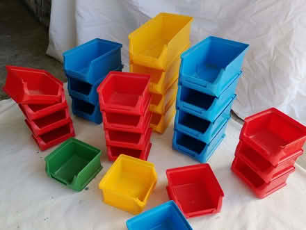 Photo of free Small storage bins (Finchampstead RG40) #1