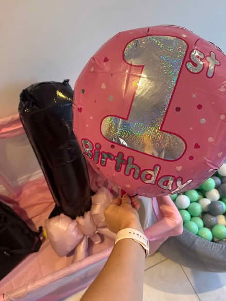 Photo of free 1st birthday balloons (Gadebridge HP1) #1