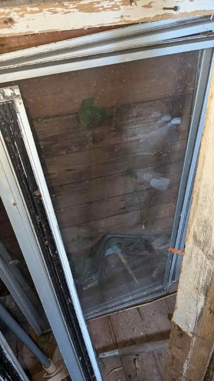 Photo of free Aluminium Framed Windows and Frame. (Ludlow SY8) #4