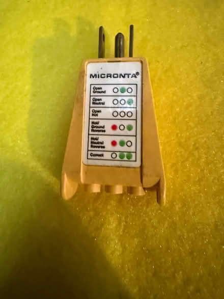 Photo of free 3-Prong Plug-In Circuit Tester (Terra Linda) #1