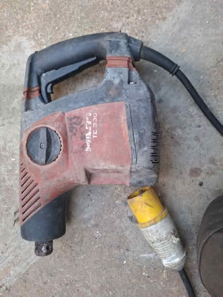 Photo of free Demolition breaker HILTI TE 300 (East beach road, Po20) #1