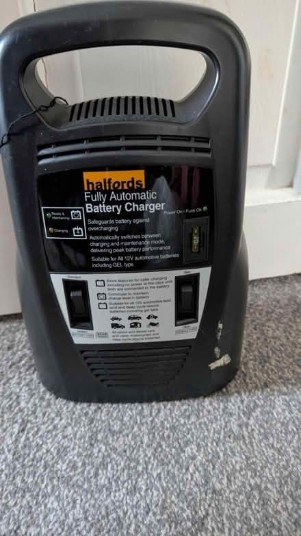 Photo of free Car battery charger (Plaistow E13) #1