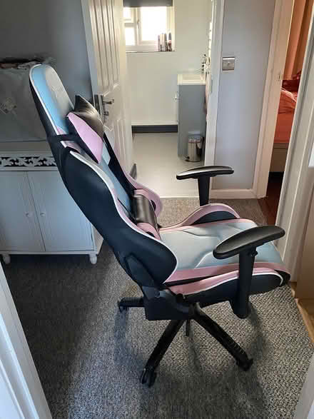Photo of free x rocker chair must go today (Fyfield OX13) #4