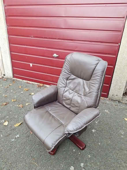 Photo of free Swivel chair (Oswestry SY10) #1