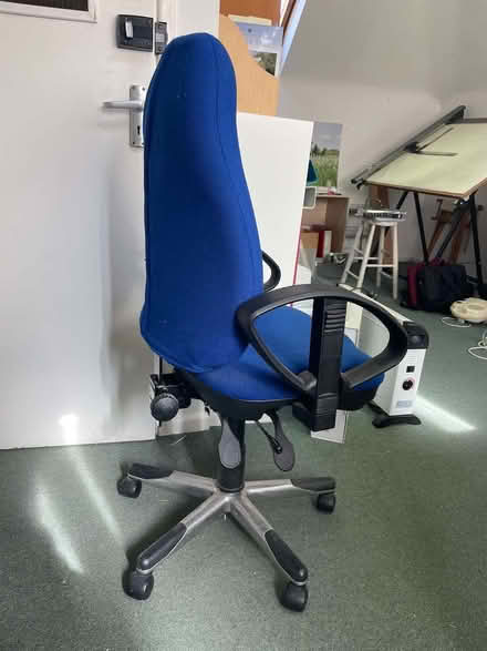 Photo of free Office chair, adjustable height (Steep GU32) #2