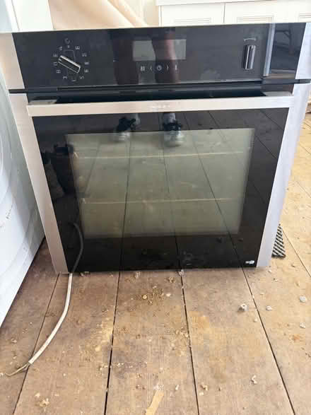 Photo of free NEFF N50 built-in electric oven – pyrolytic self-cleaning – (Bishop's Stortford CM23) #4