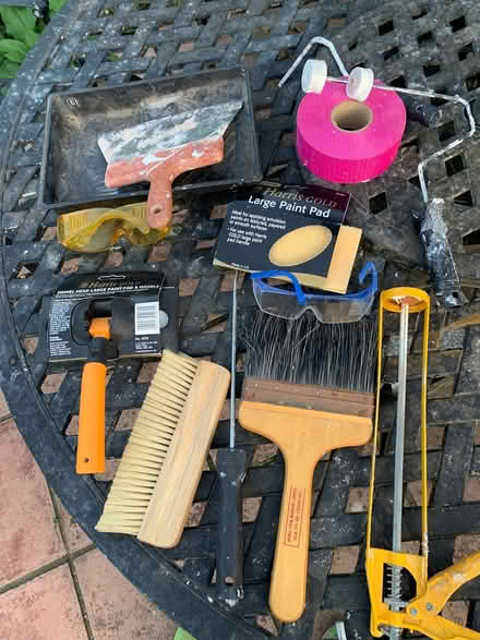 Photo of free Decorating bits (Ospringe ME13) #1