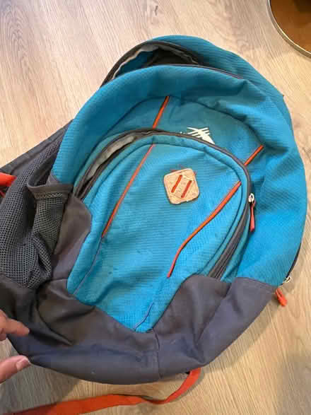 Photo of free High Sierra backpack (Bellina Mews NW5) #1