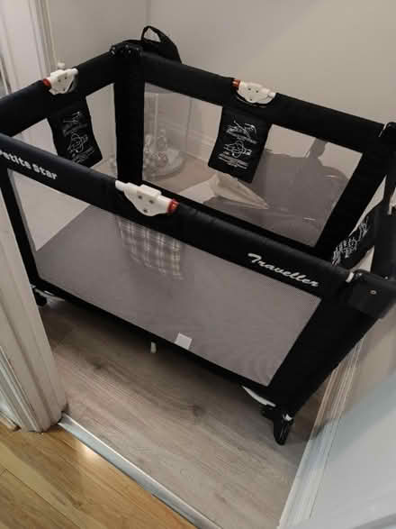 Photo of free Play pen (N226EX) #2