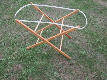 Photo of free Stand for a Moses Basket (Southchurch SS2) #1