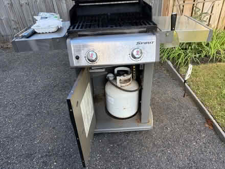 Photo of free Working Weber grill (Elm street opposite Aquavia rd) #2
