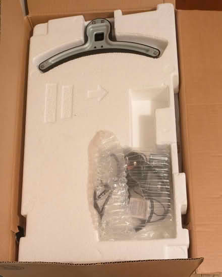 Photo of free LG 24" Smart TV (Clissold N16) #2