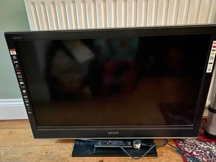 Photo of free Sony Bravia 40 inch smart TV (Gosport PO12) #1