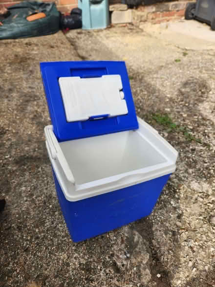Photo of free Small cooler box with block (East Grinstead RH19) #2
