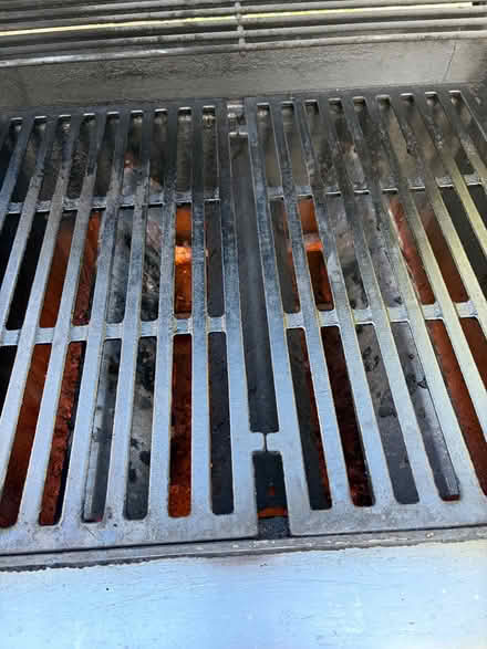 Photo of free Working Weber grill (Elm street opposite Aquavia rd) #4