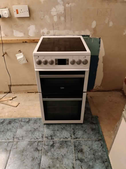 Photo of free Beko Electric Ceramic Cooker (BDVC5XNTW) - Needs a clean (Mansfield NG19) #3