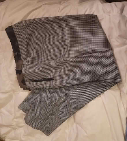 Photo of free dog-tooth check trousers (Exeter EX1) #3