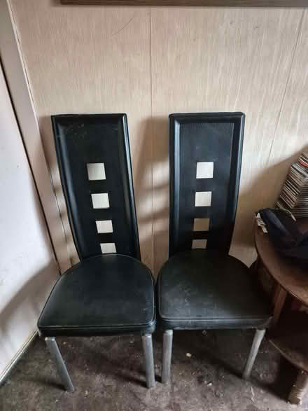 Photo of free 4 high-backed chromium and leather dining room chairs. (Low Green WN2) #1
