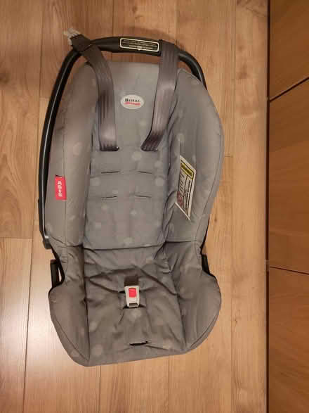 Photo of free Britax baby car seat (Stevenage, Old Town SG1) #1