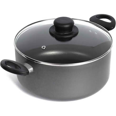 Photo of Non-stick casserole pan (Telford Court AL10) #1