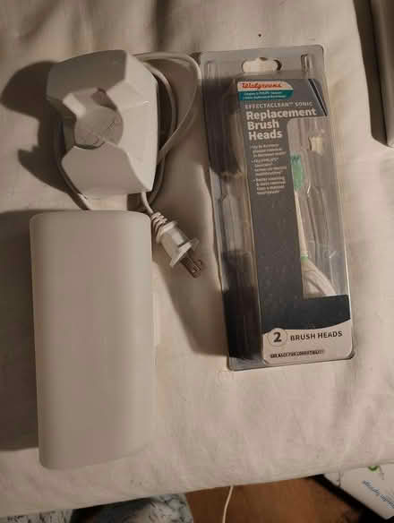 Photo of free Phillips Sonicare TypeE Brushheads (Palm Harbor/Tarpon Springs) #1