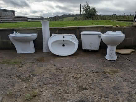 Photo of free Toilet, basin and bidet - retro (Bd220qn) #1