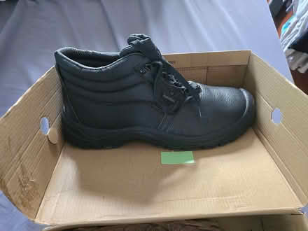 Photo of free Mens boots, size 12/13 (Carshalton SM1) #2