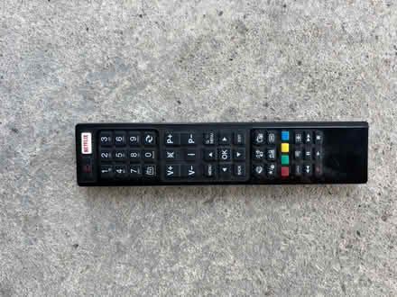 Photo of free Bush TV - 40” (DE757TL) #3
