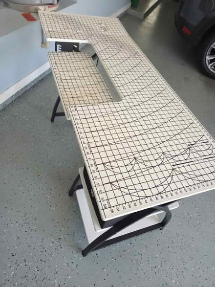 Photo of free Sewing table (Metro Verde) #1