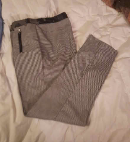 Photo of free dog-tooth check trousers (Exeter EX1) #4