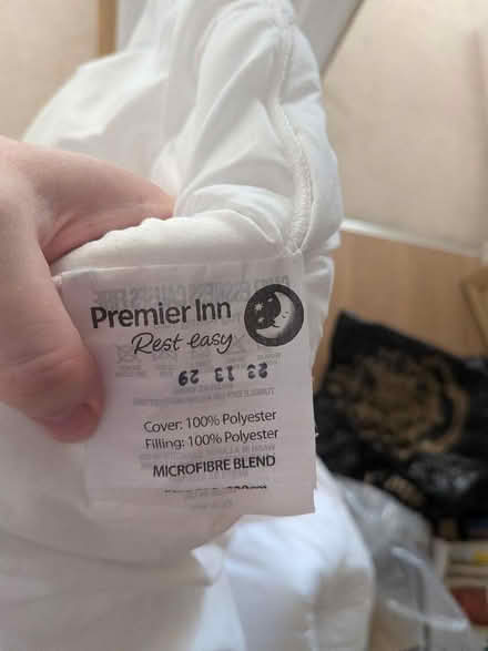 Photo of free 10.5 tog king size duvet - Premier Inn (Bellevue EH7) #2